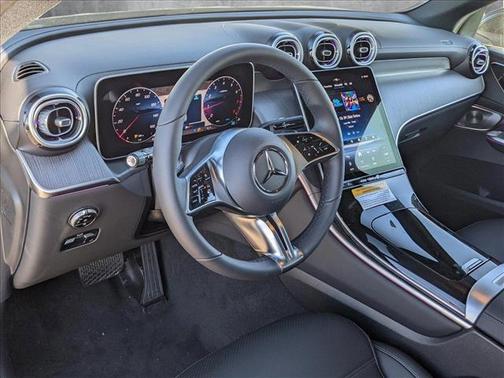 2025 Mercedes-Benz GLC 300 Base