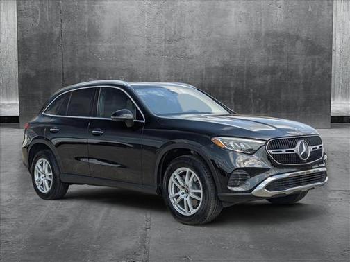 2025 Mercedes-Benz GLC 300 Base