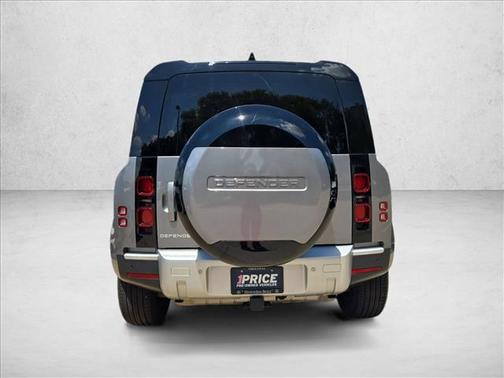 Silicon Silver Pre 2024 Land Rover Defender 110 P300