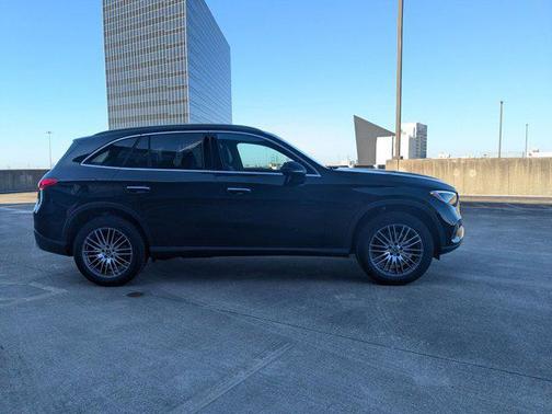 2026 Mercedes-Benz GLC 300 Base