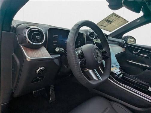 2026 Mercedes-Benz GLC 300 Base