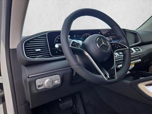MANUFAKTUR Alpine Grey 2026 Mercedes-Benz GLE 450 4MATIC