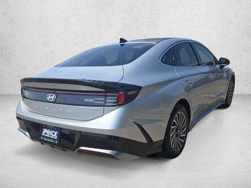 Aero Silver 2025 Hyundai SONATA Hybrid SE