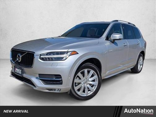 2018 Volvo XC90 T6 Momentum