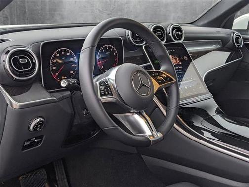 2025 Mercedes-Benz GLC 300 Base