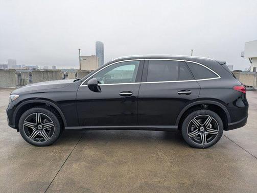 2026 Mercedes-Benz GLC 300 Base