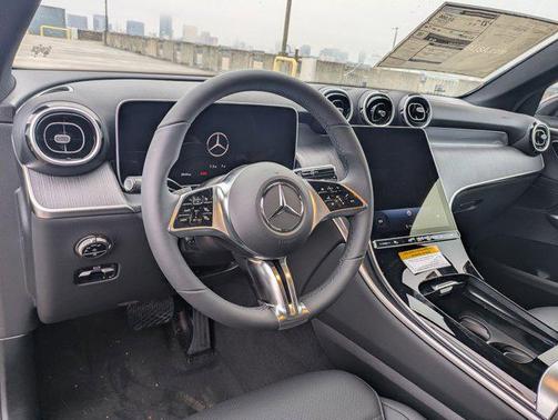 2026 Mercedes-Benz GLC 300 Base