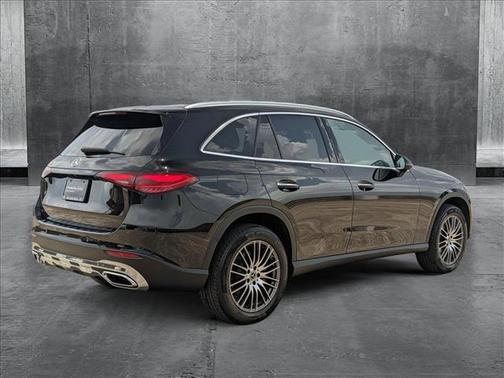 2025 Mercedes-Benz GLC 300 Base