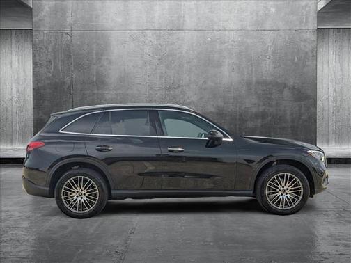 2025 Mercedes-Benz GLC 300 Base