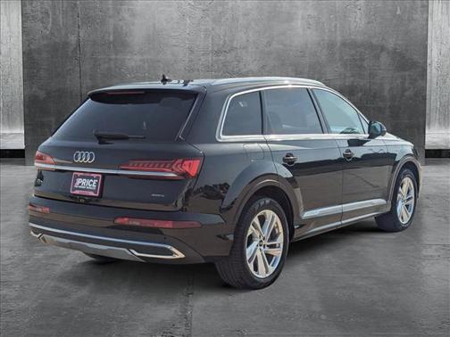 2024 Audi Q7 55 Premium Plus