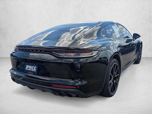 2022 Porsche Panamera 4S