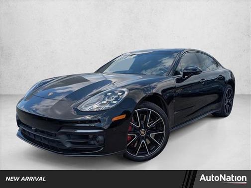 2022 Porsche Panamera 4S