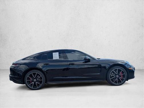 2022 Porsche Panamera 4S