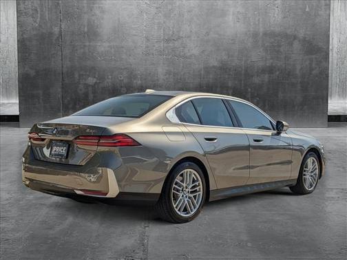 2024 BMW 530 i