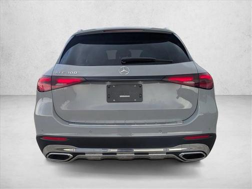 2026 Mercedes-Benz GLC 300 Base