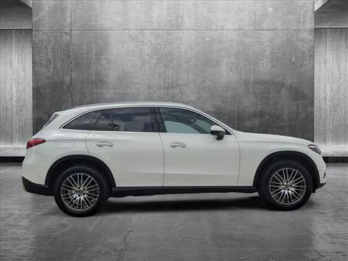2025 Mercedes-Benz GLC 300 Base
