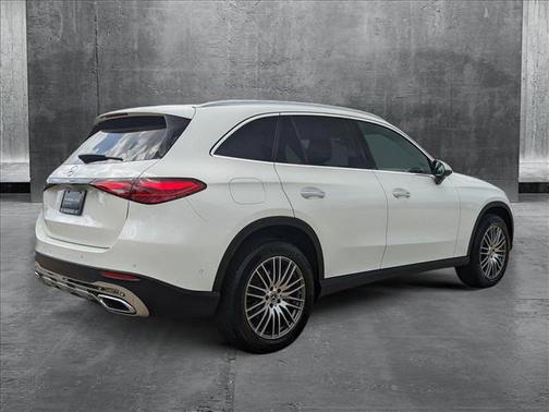 2025 Mercedes-Benz GLC 300 Base