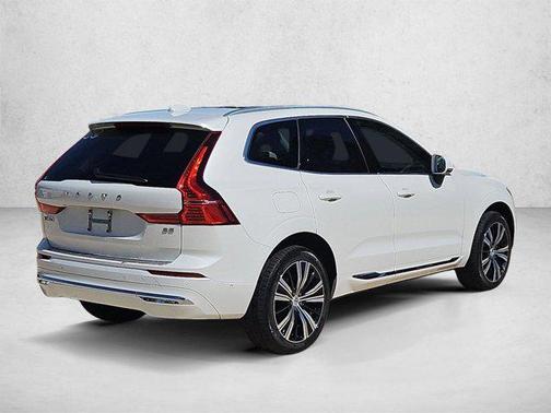 White 2023 Volvo XC60 B5 Plus Bright Theme