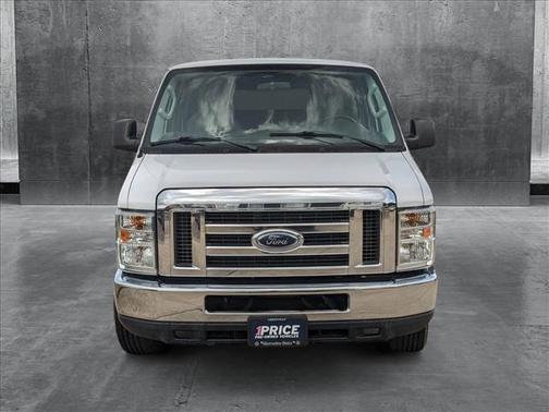 2011 Ford E350 Super Duty XLT