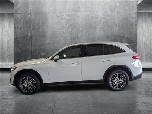 2025 Mercedes-Benz GLC 300 Base
