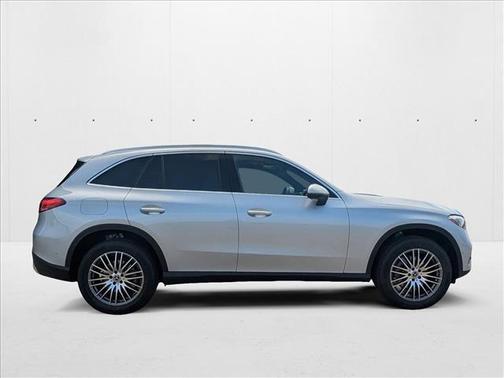 2026 Mercedes-Benz GLC 300 Base