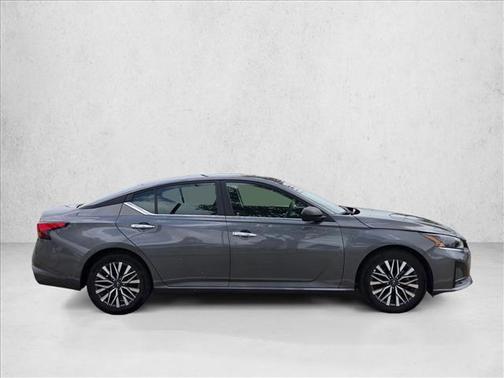 Gun Metallic 2025 Nissan Altima SV FWD