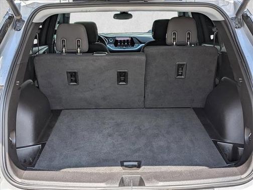 Silver Ice Metallic 2021 Chevrolet Blazer 2LT