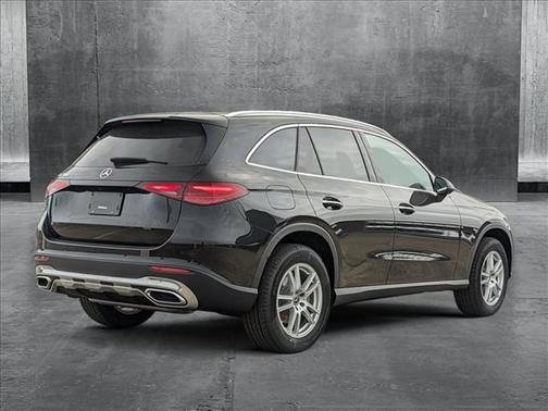 2025 Mercedes-Benz GLC 300 Base