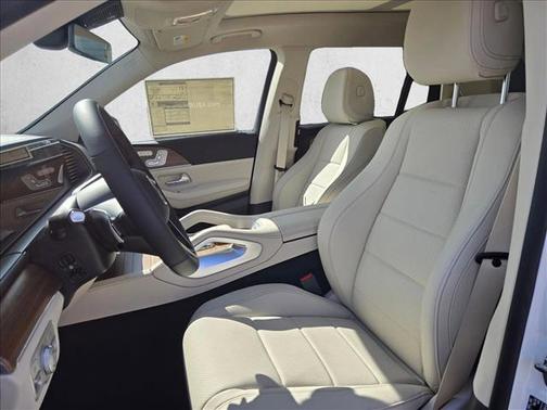 2026 Mercedes-Benz GLS 450 4MATIC