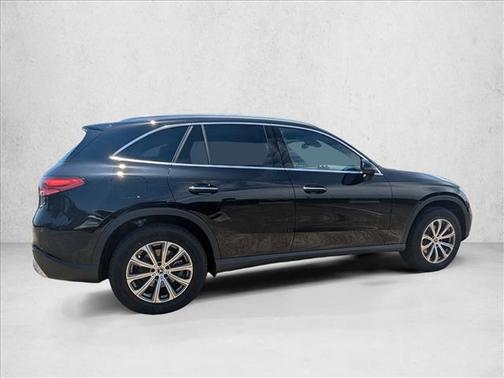 2025 Mercedes-Benz GLC 300 Base