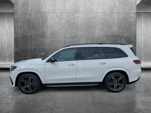 2025 Mercedes-Benz GLS 450 4MATIC