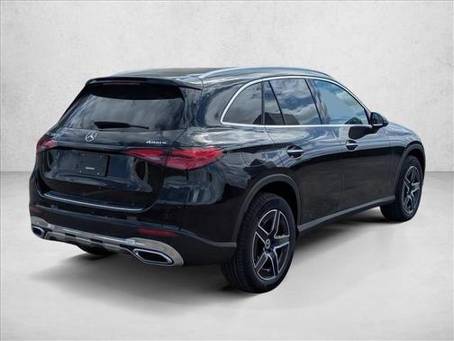 2026 Mercedes-Benz GLC 300 4MATIC