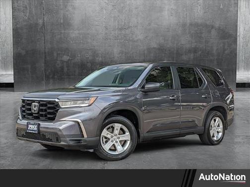 2023 Honda Pilot 2WD LX