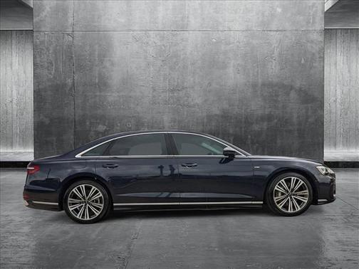 2022 Audi A8 L 55 TFSI quattro Tiptronic