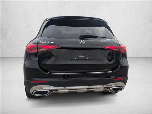 2026 Mercedes-Benz GLC 300 Base