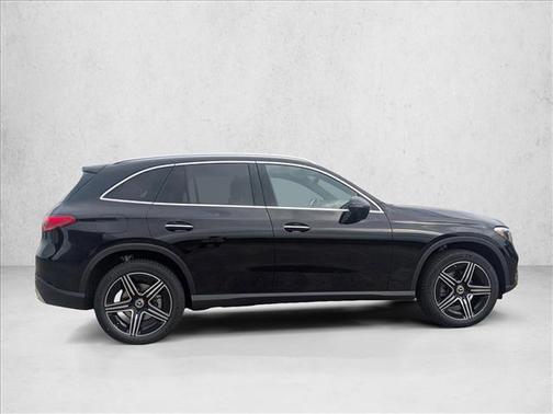 2026 Mercedes-Benz GLC 300 Base
