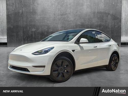 2025 Tesla Model Y Long Range Dual Motor All-Wheel Drive