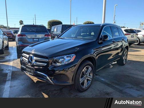 2018 Mercedes-Benz GLC 300 Base
