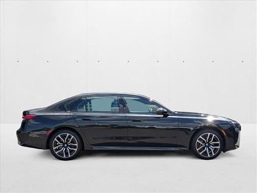 2024 BMW 740 i xDrive