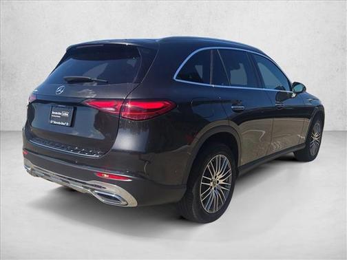 Graphite Grey Metallic 2026 Mercedes-Benz GLC 300 Base