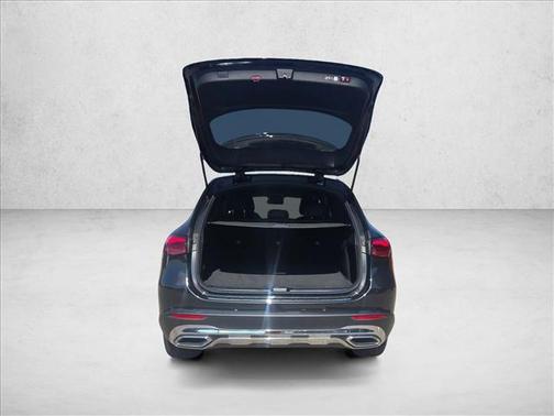 Graphite Grey Metallic 2026 Mercedes-Benz GLC 300 Base