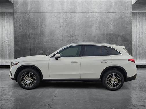 2025 Mercedes-Benz GLC 300 Base