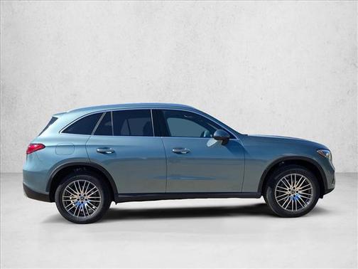 Verde Silver Metallic 2026 Mercedes-Benz GLC 300 Base