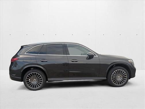 2026 Mercedes-Benz GLC 300 Base