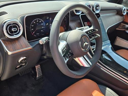 2026 Mercedes-Benz GLC 300 Base
