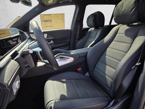 2025 Mercedes-Benz GLS 580 4MATIC