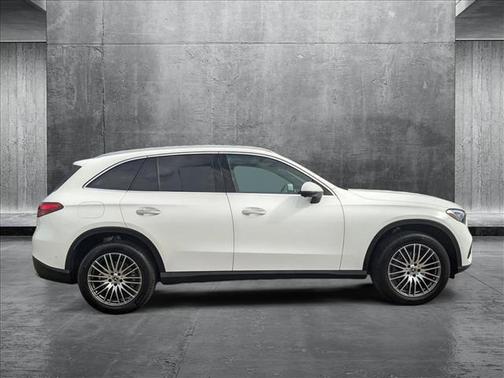 2025 Mercedes-Benz GLC 300 Base