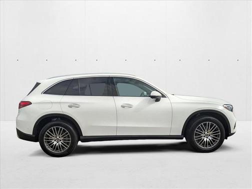2025 Mercedes-Benz GLC 300 Base