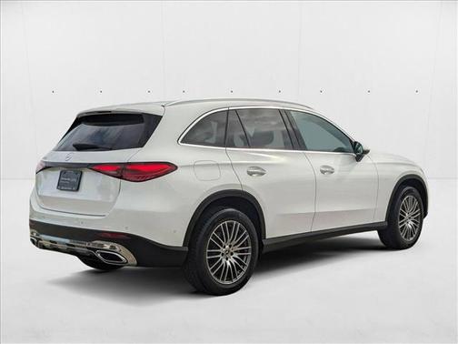2025 Mercedes-Benz GLC 300 Base