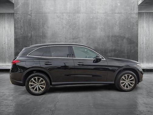 2024 Mercedes-Benz GLC 300 Base